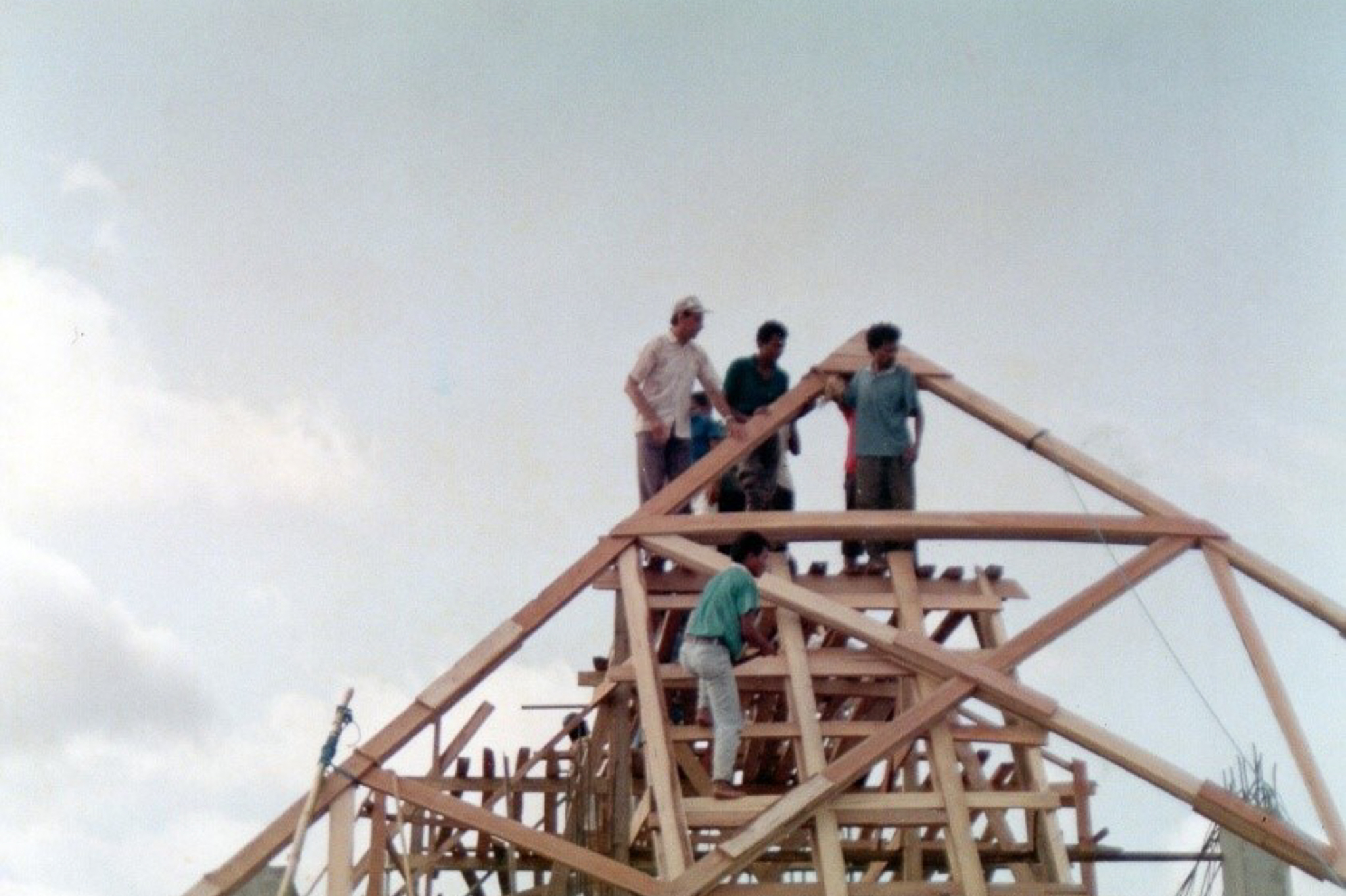 Kebersamaan dalam Pembangunan Gedung Kebaktian (8)