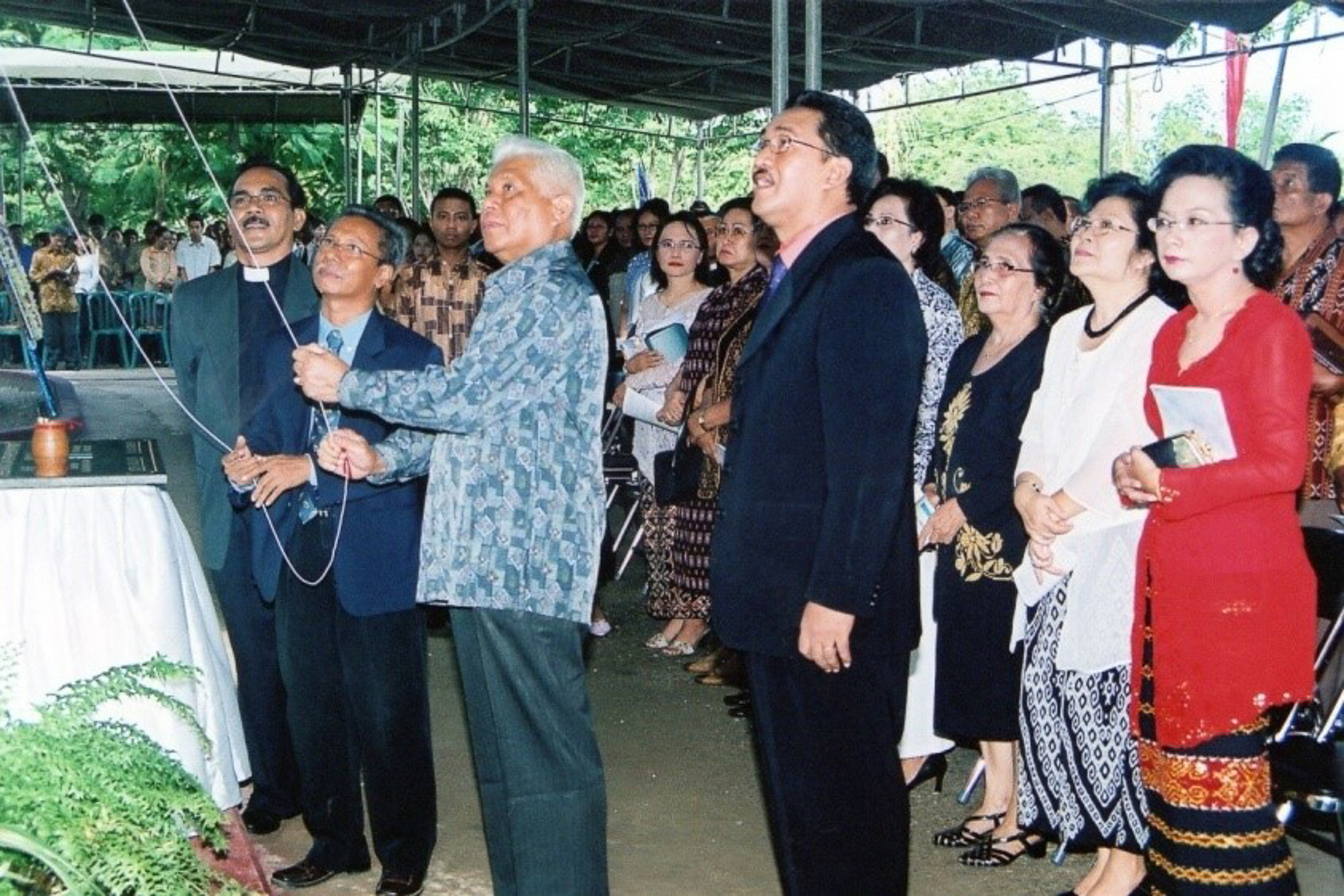 Pembukaan Selubung Papan Nama